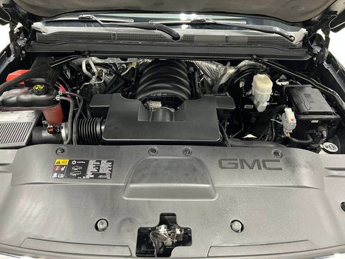 Used 2016 GMC Yukon SLT w/ Open Road Package AWD/4WD image 32