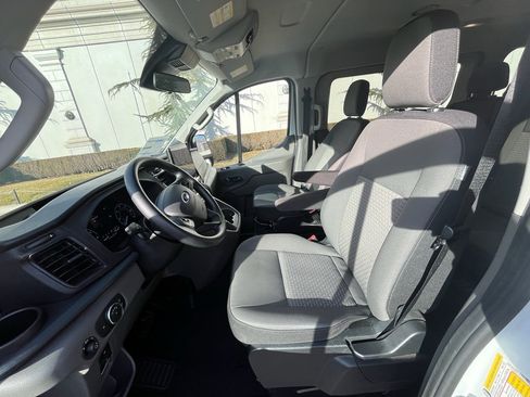 Used 2024 Ford Transit 350 XLT image 17