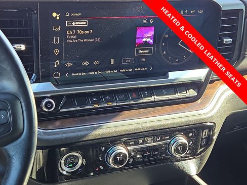 Used 2023 GMC Sierra 1500 SLT image 16