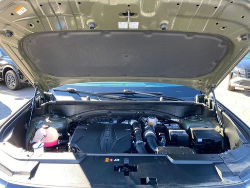 Used 2025 Hyundai Santa Fe SEL FWD image 35