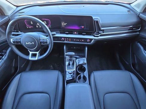 Used 2024 Kia Sportage EX image 12