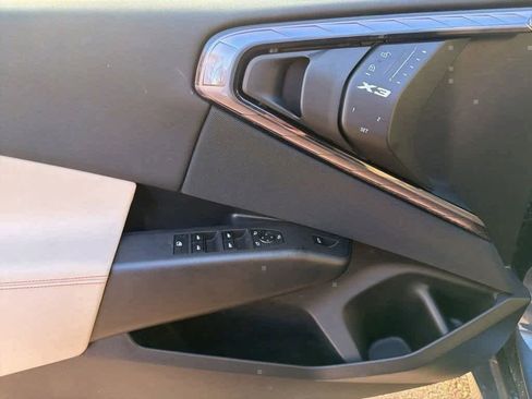 Used 2025 BMW X3 xDrive30i w/ Convenience Package image 8