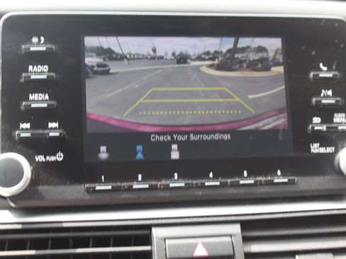 Used 2019 Honda Accord LX image 20