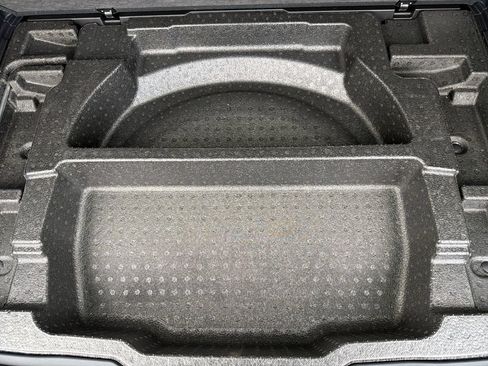 Used 2021 Subaru Forester Premium AWD/4WD image 29