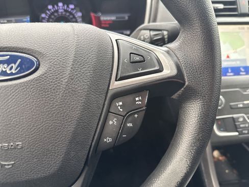 Used 2020 Ford Fusion SE image 18