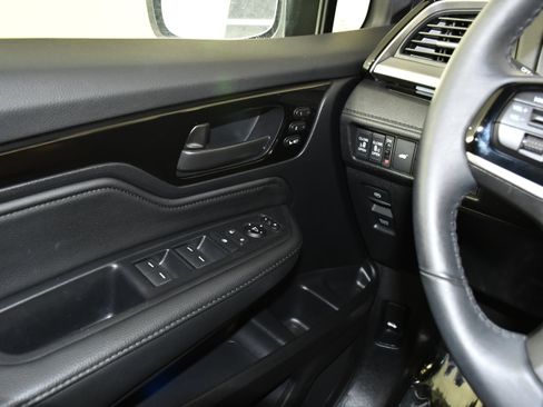 Certified 2025 Honda Odyssey Touring image 34