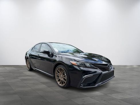 Used 2023 Toyota Camry SE w/ Convenience Package FWD image 1