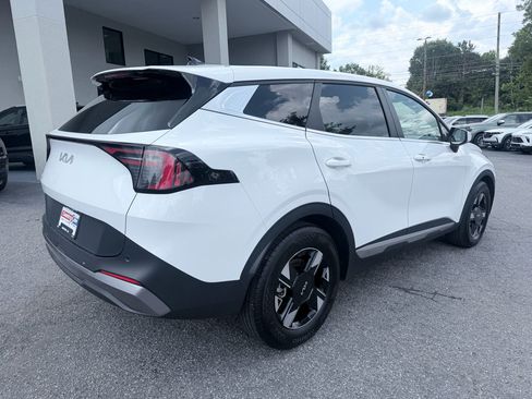 Used 2026 Kia Sportage LX FWD image 6