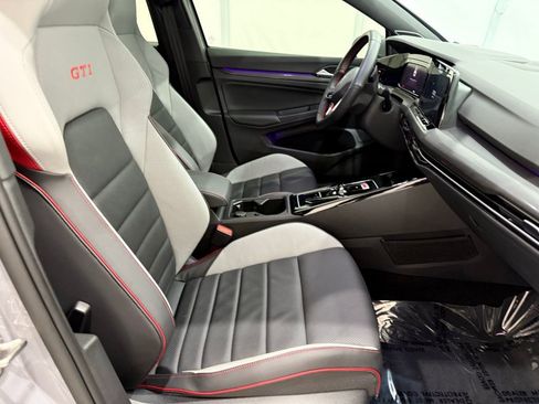 Used 2024 Volkswagen GTI Autobahn image 18