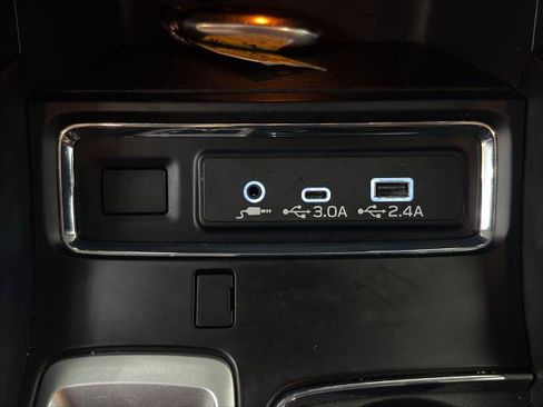 Used 2023 Subaru Ascent Onyx Edition AWD/4WD image 5