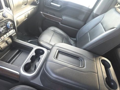 Used 2019 GMC Sierra 1500 SLT w/ SLT Premium Package image 31