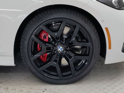 New 2026 BMW 330i Sedan w/ M Sport Package image 4