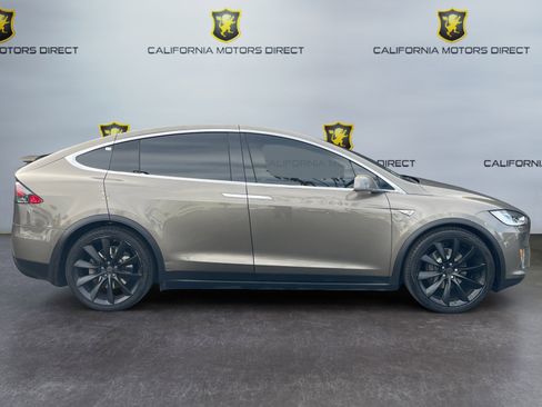 Used 2016 Tesla Model X 70D image 6