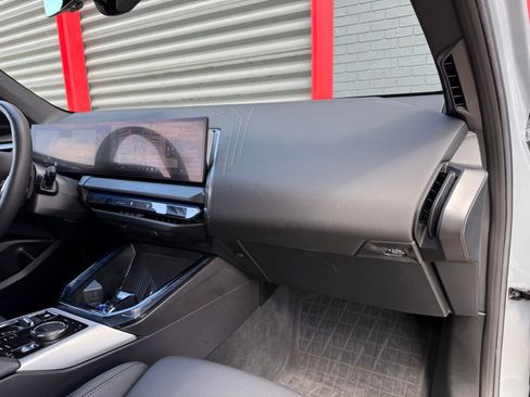 Used 2025 BMW X3 xDrive30i w/ Premium Package image 28