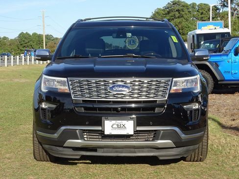 Used 2018 Ford Explorer Platinum image 6