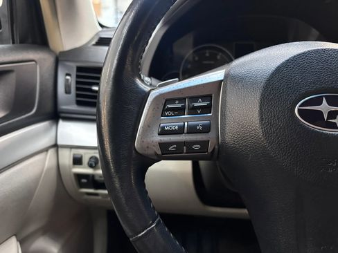 Used 2013 Subaru Outback 2.5i Premium AWD/4WD image 13