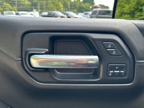 Used 2019 Chevrolet Silverado 1500 High Country w/ Technology Package AWD/4WD image 25