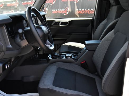 Used 2025 Ford Bronco Big Bend AWD/4WD image 16