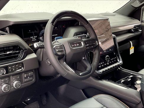 New 2026 GMC Yukon XL AT4 image 4