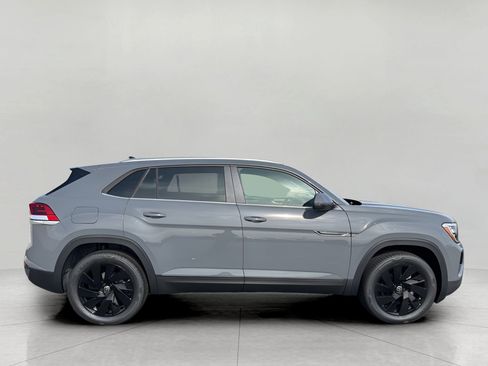 New 2026 Volkswagen Atlas Cross Sport SE AWD/4WD image 8