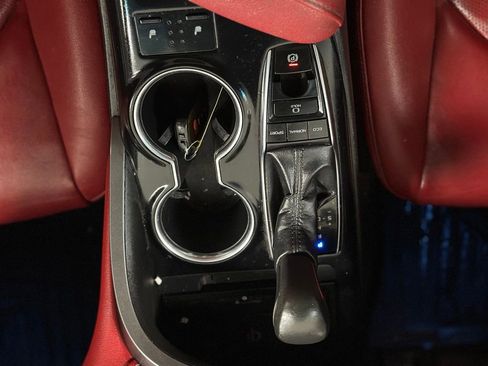 Used 2019 Toyota Camry XSE FWD image 16