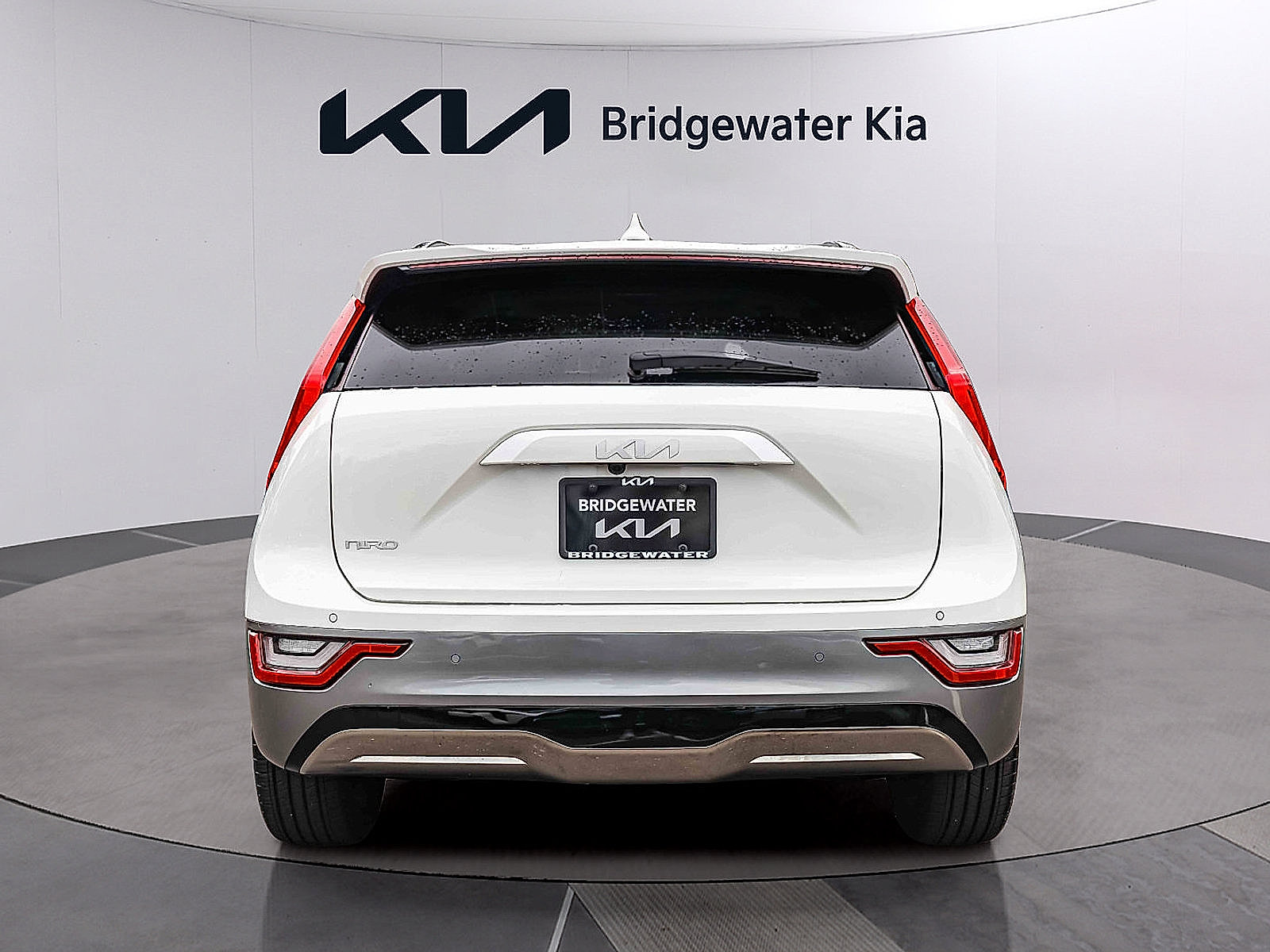 Certified 2025 Kia Niro Wave w/ Wave Preserve Package FWD image 5
