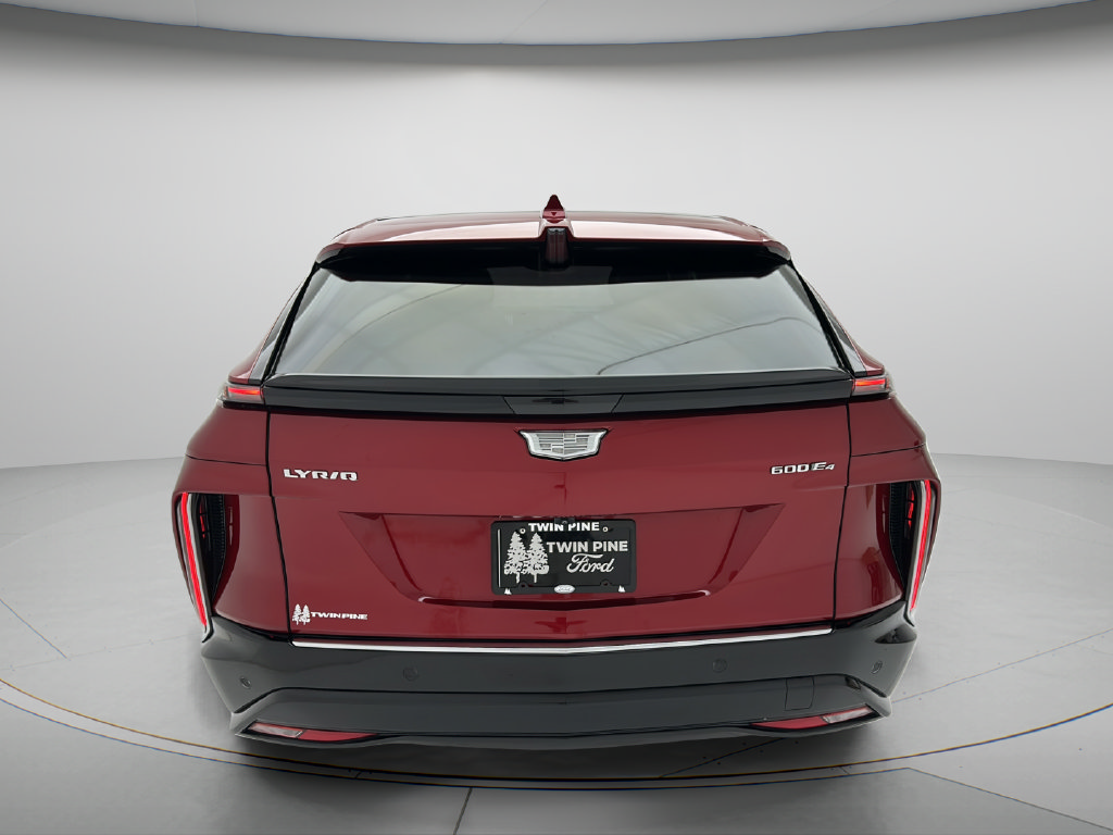 Used 2024 Cadillac Lyriq Tech AWD/4WD image 7