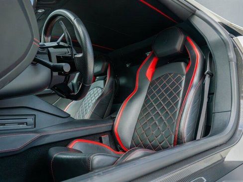 Used 2017 Lamborghini Aventador S image 15