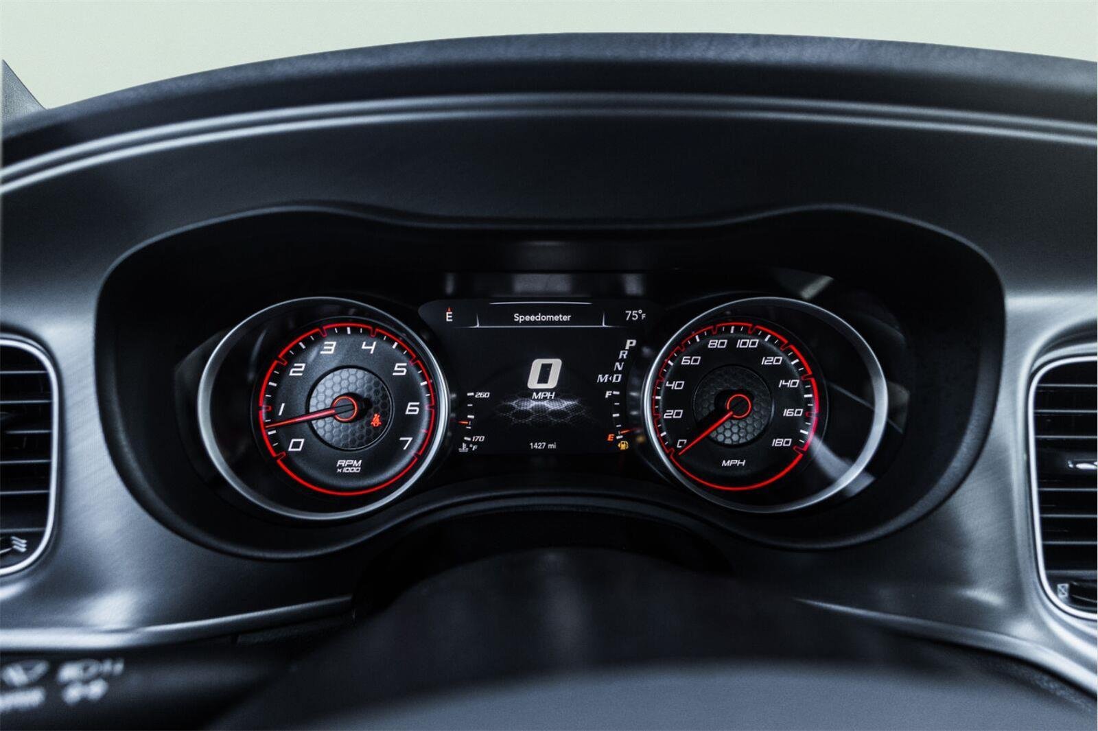 Used 2023 Dodge Charger Scat Pack w/ Technology Group RWD image 4