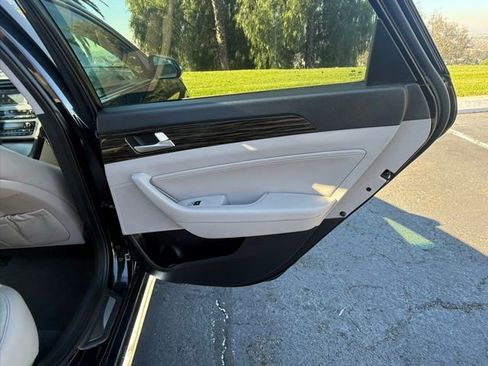 Used 2017 Hyundai Sonata Limited image 13