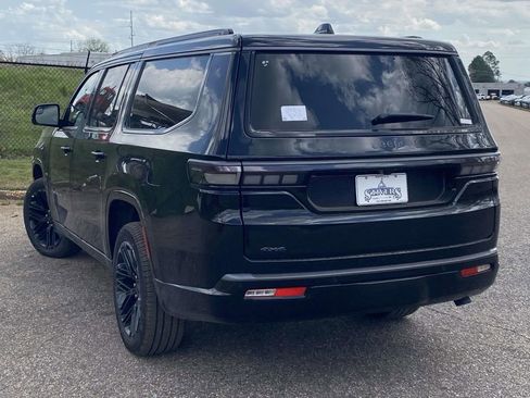 New 2026 Jeep Grand Wagoneer L Limited AWD/4WD image 4