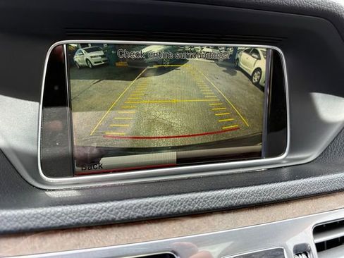 Used 2014 Mercedes-Benz E 350 Sedan image 23