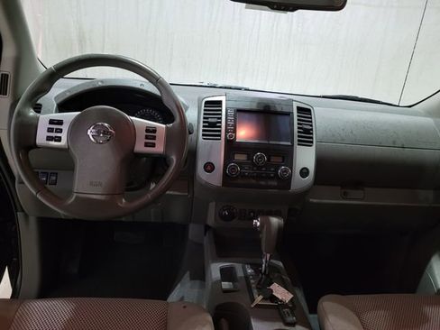 Used 2019 Nissan Frontier SV image 4