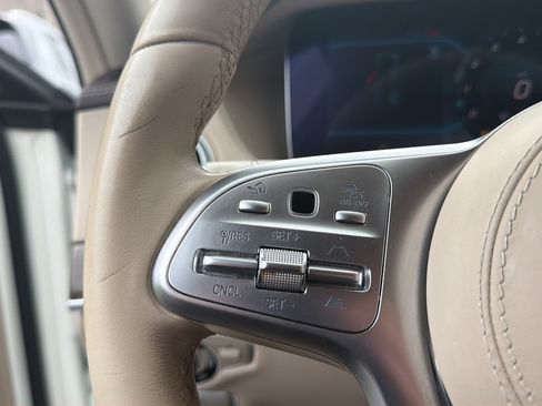 Used 2019 Mercedes-Benz S 450 Sedan image 23