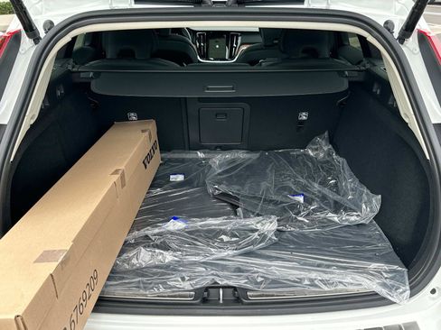 New 2026 Volvo V60 B5 Cross Country Plus w/ Climate Package image 18