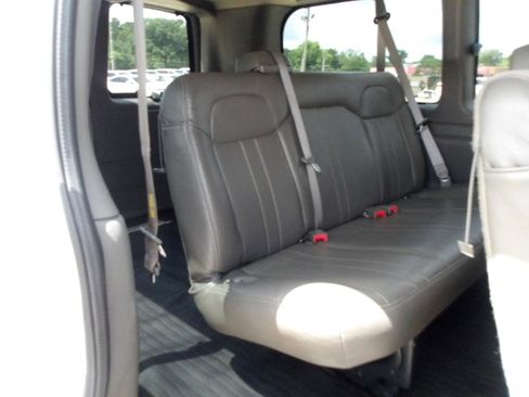 Used 2014 Chevrolet Express 1500 LT w/ LT Preferred Equipment Group RWD image 8