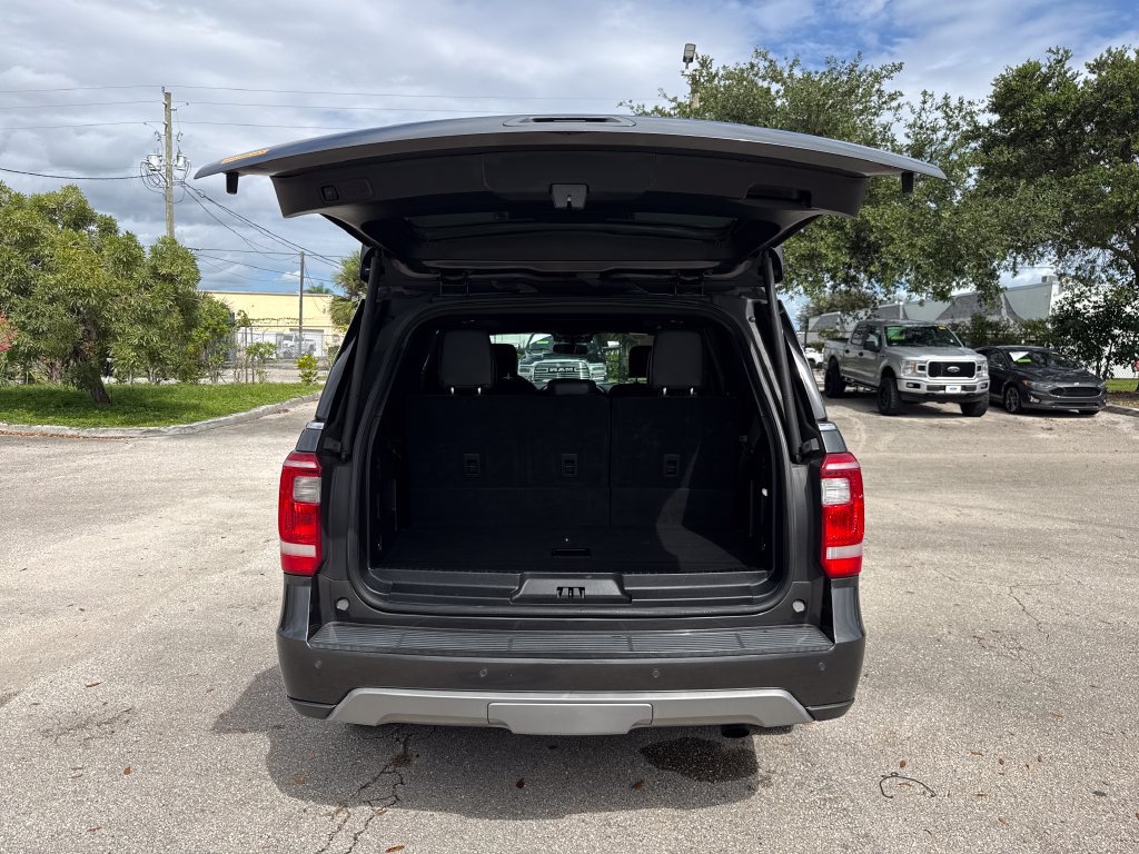 Used 2021 Ford Expedition XLT RWD image 32