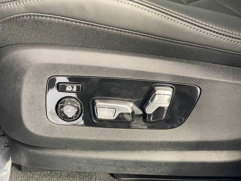 New 2026 BMW X5 xDrive50e w/ M Sport Package image 15