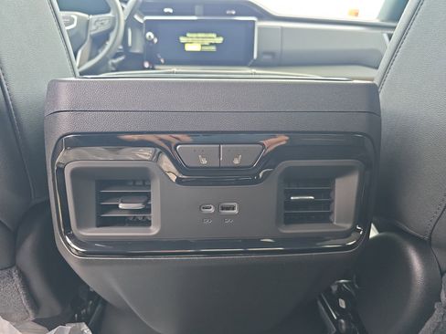 New 2026 GMC Sierra 2500 AT4 w/ Technology Package image 17