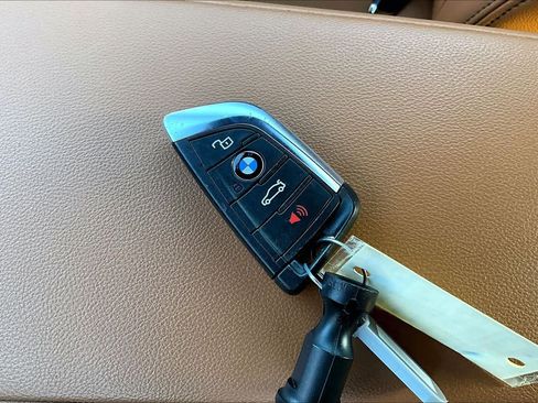 Certified 2023 BMW 430i Convertible w/ Premium Package image 13