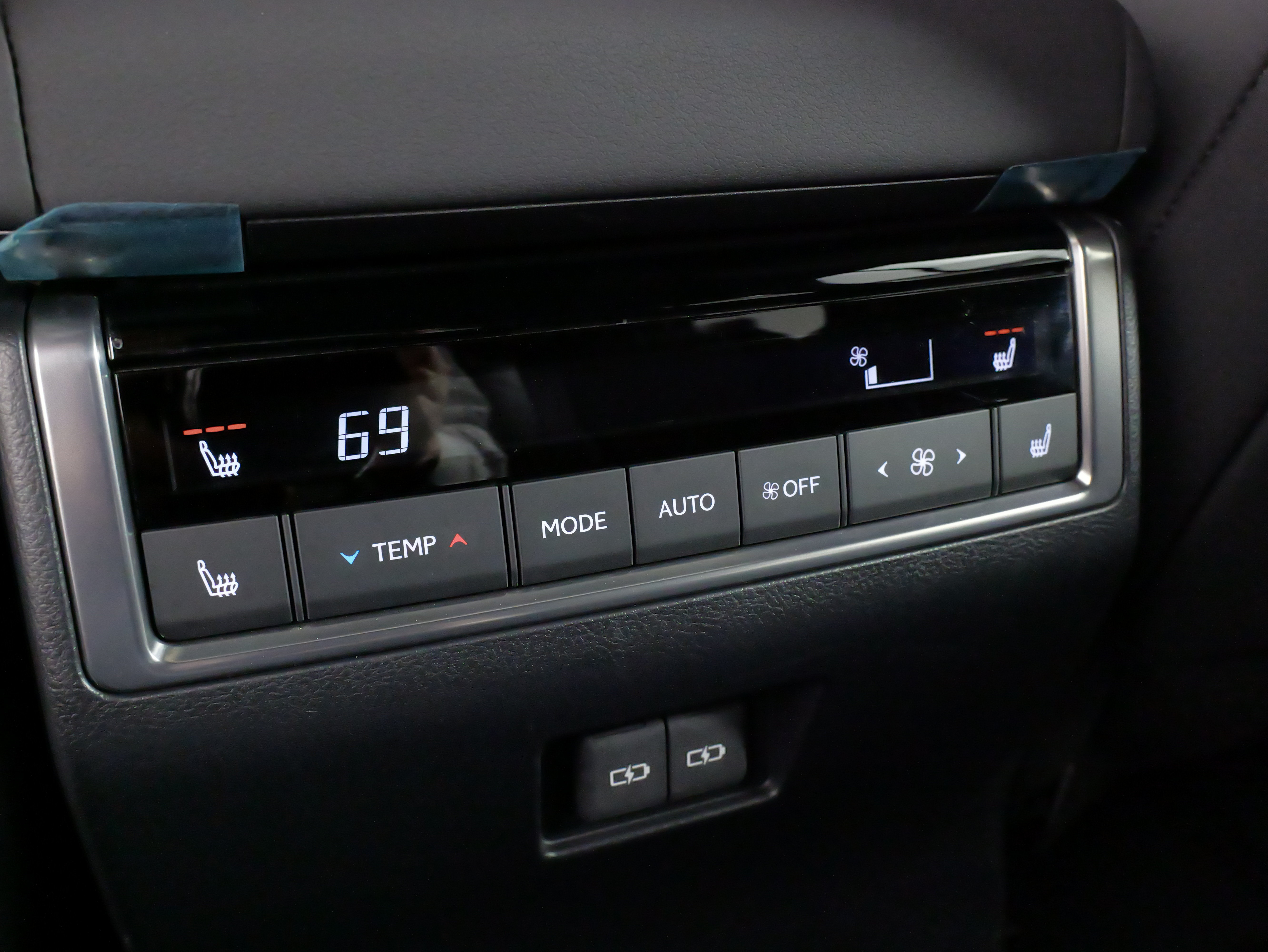 Used 2024 Lexus GX 550 w/ Accessory Package (2T) AWD/4WD image 35