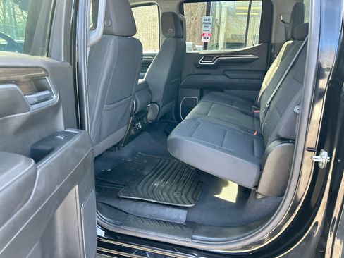 Used 2022 Chevrolet Silverado 1500 LT image 29