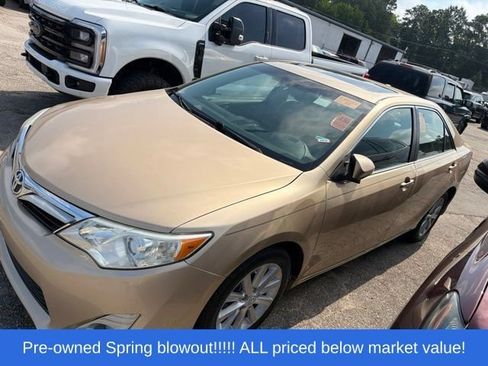 Used 2012 Toyota Camry XLE FWD image 3