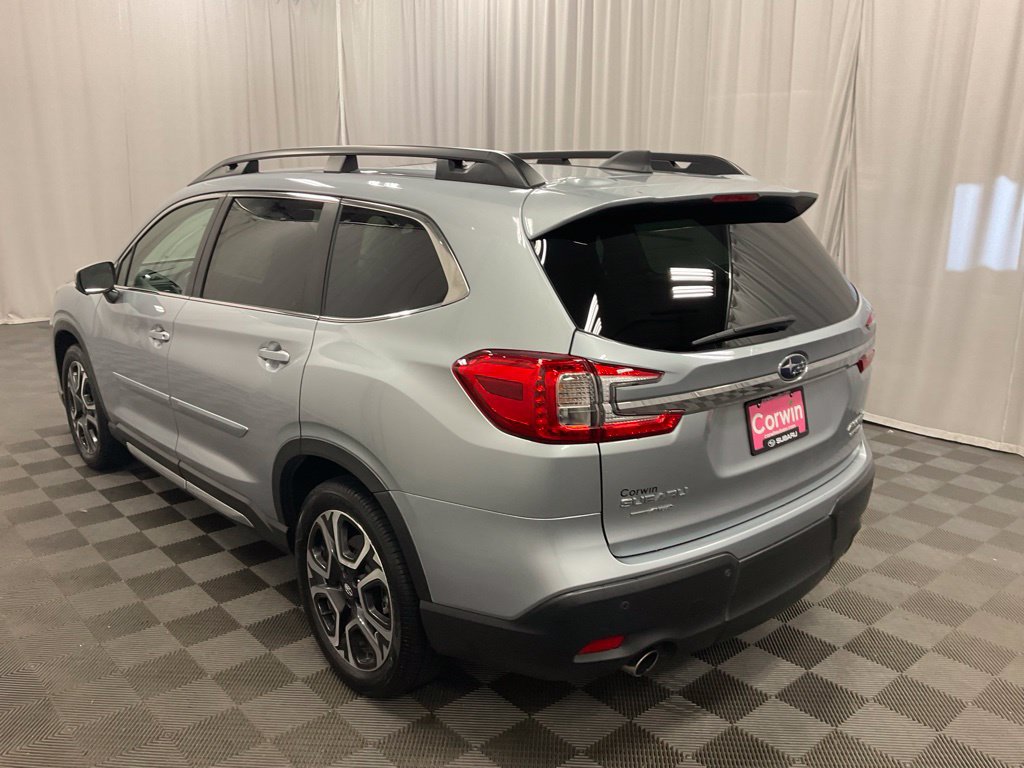 Used 2023 Subaru Ascent Limited w/ Technology Package AWD/4WD image 8
