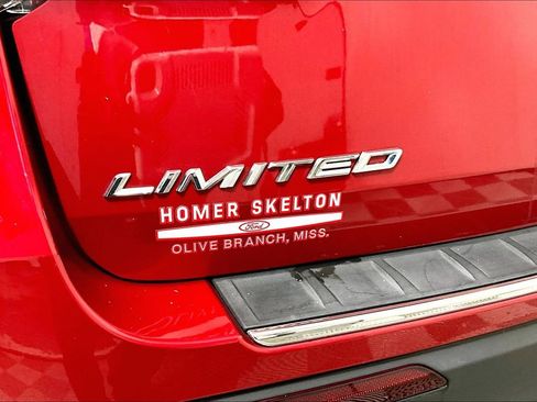 Used 2023 Ford Explorer Limited image 14