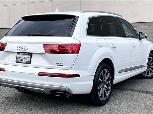 Used 2017 Audi Q7 3.0T Premium Plus w/ Premium Plus Package image 13