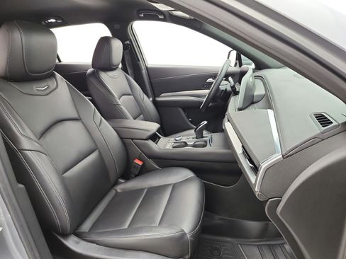 Used 2024 Cadillac XT4 Premium Luxury AWD/4WD image 18