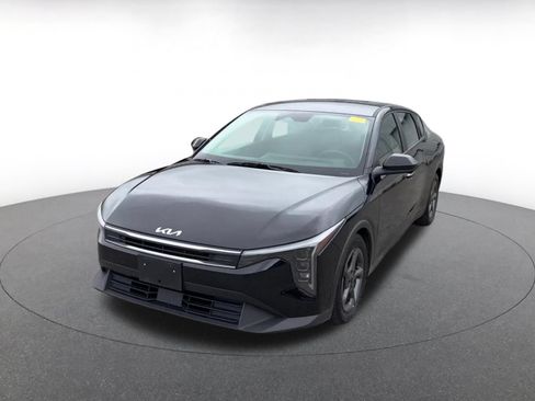 Used 2025 Kia K4 FWD image 4