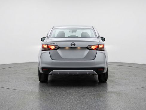 Used 2025 Nissan Versa SV image 7