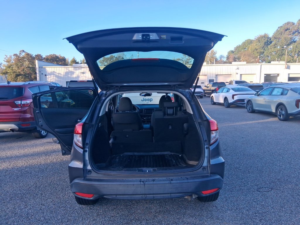 Used 2022 Honda HR-V LX image 16
